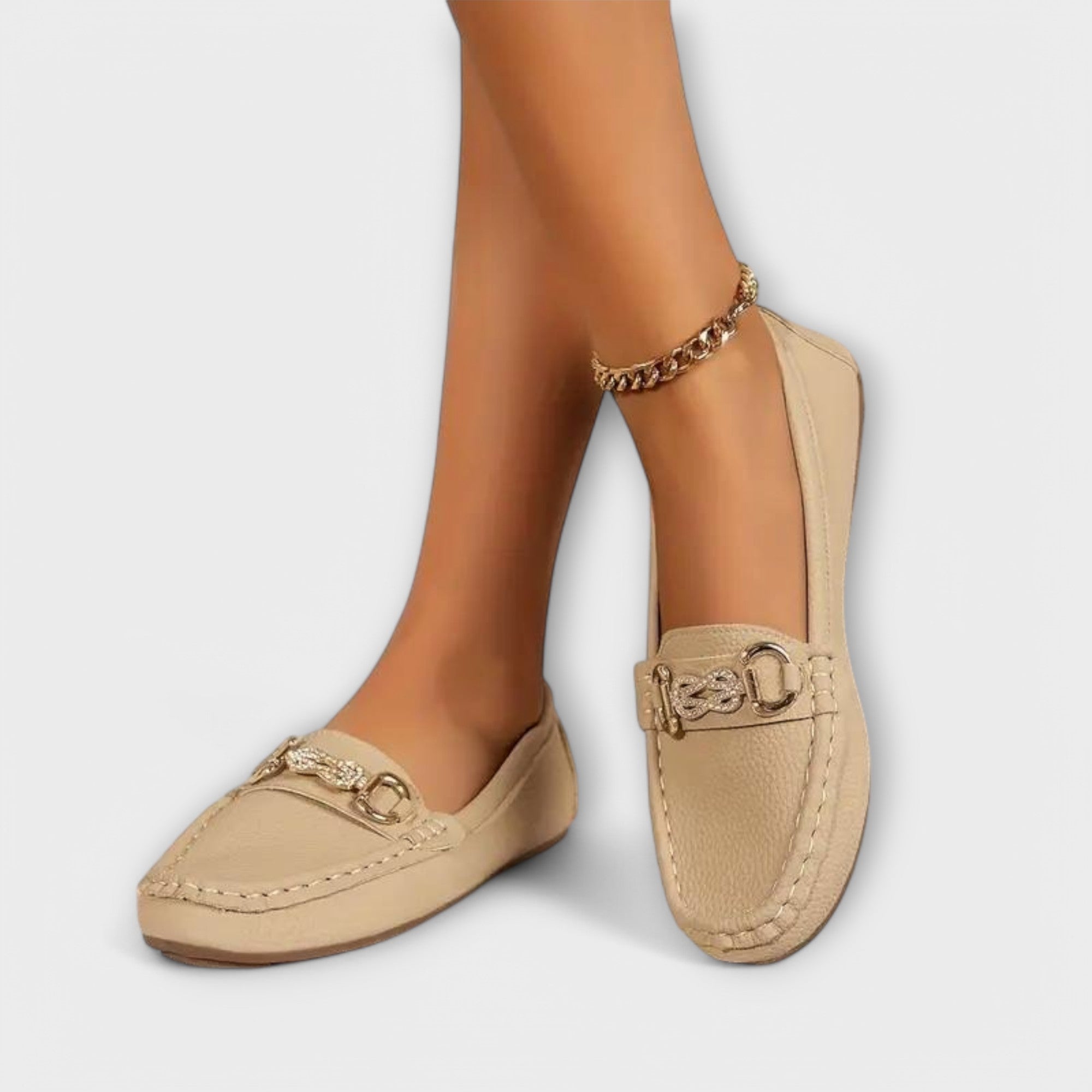 Sára | Izsmalcinātas slip-on klasiskās ādas mokasīnas