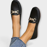 Sára | Izsmalcinātas slip-on klasiskās ādas mokasīnas